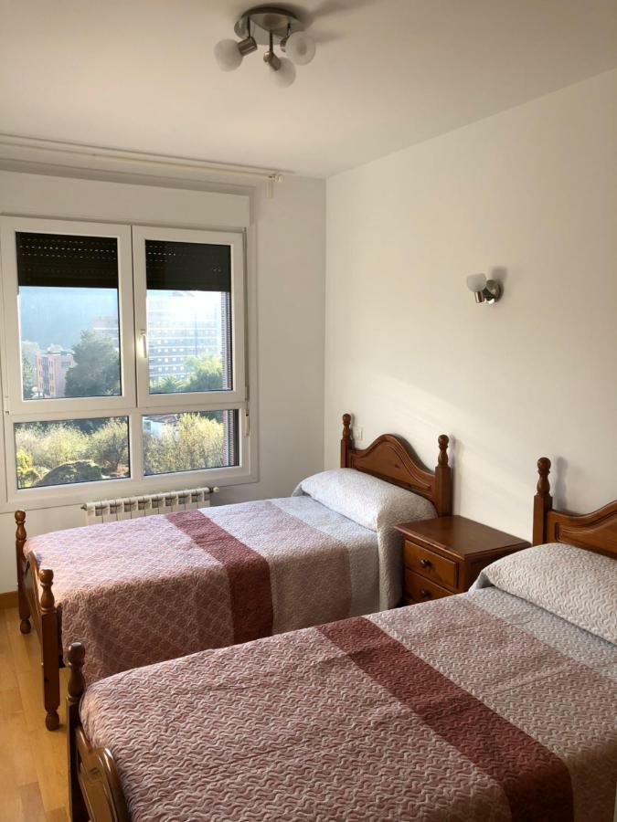 Piso Vacacional en Avilés Apartamento Exterior foto