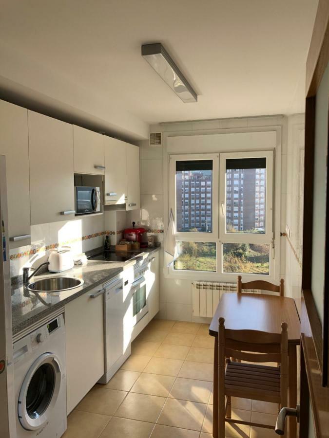 Piso Vacacional en Avilés Apartamento Exterior foto